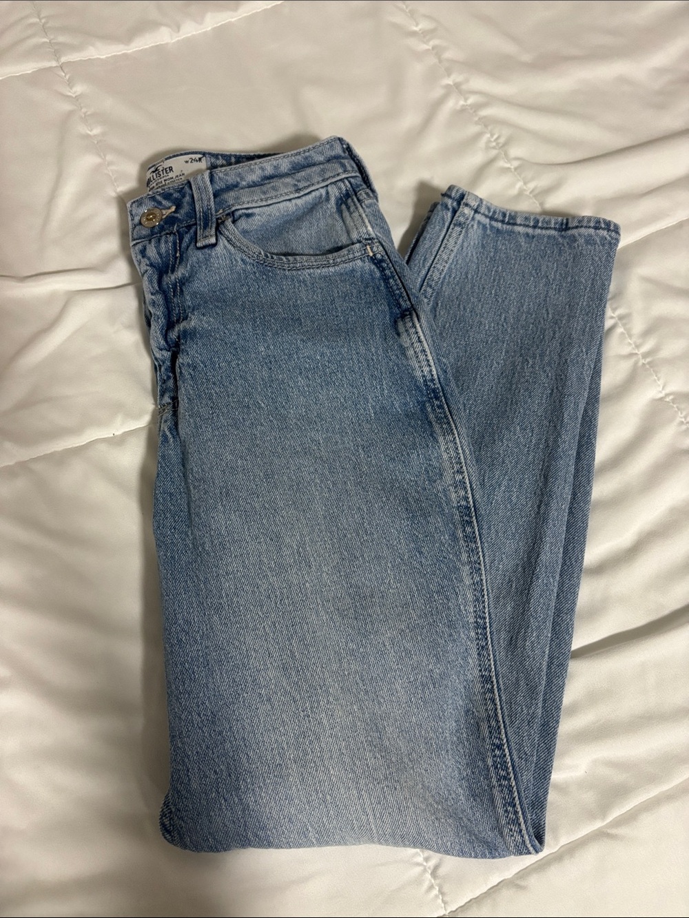 Hollister Curvy High Rise Mom Jeans